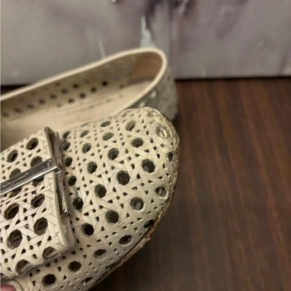 Salvatore Ferragamo
Women's Sarno Woven Leather Flower Heel Loafers - Picture 6 of 8